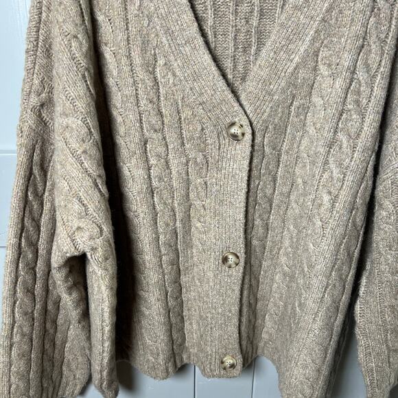 Abercrombie & Fitch Cable Knit Button Up Tan Cardigan Size XL NEW - Picture 5 of 7